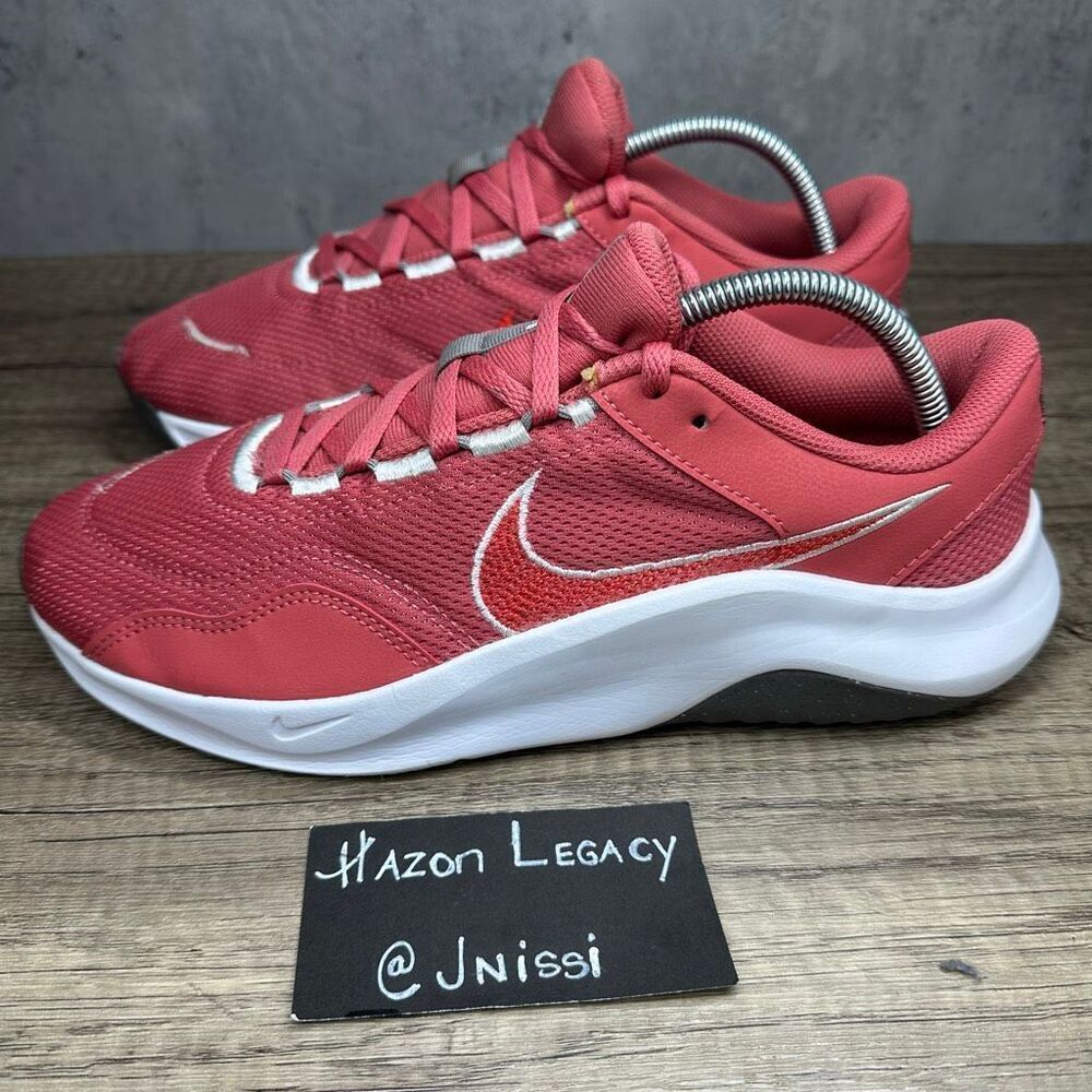 Nike~Men’s~Legend Essential 3 Next Nature Sneakers~Size 9